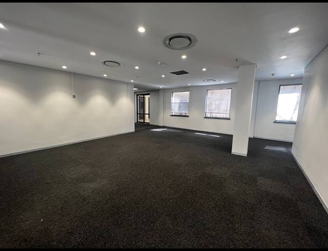 1,356M² OFFICE TO LET IN ROSEBANK
